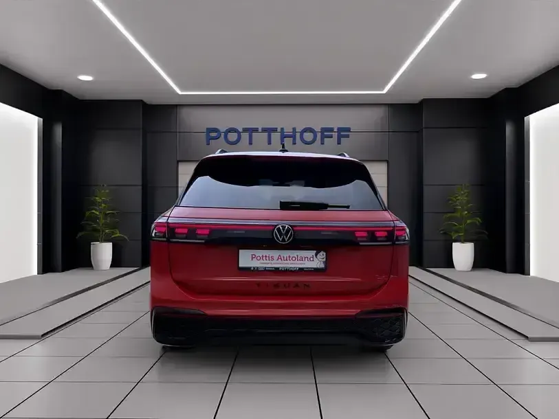 Gebraucht VW Tiguan R-line 272 PS (200 kW) 2025 Persimmon red metallic SUV