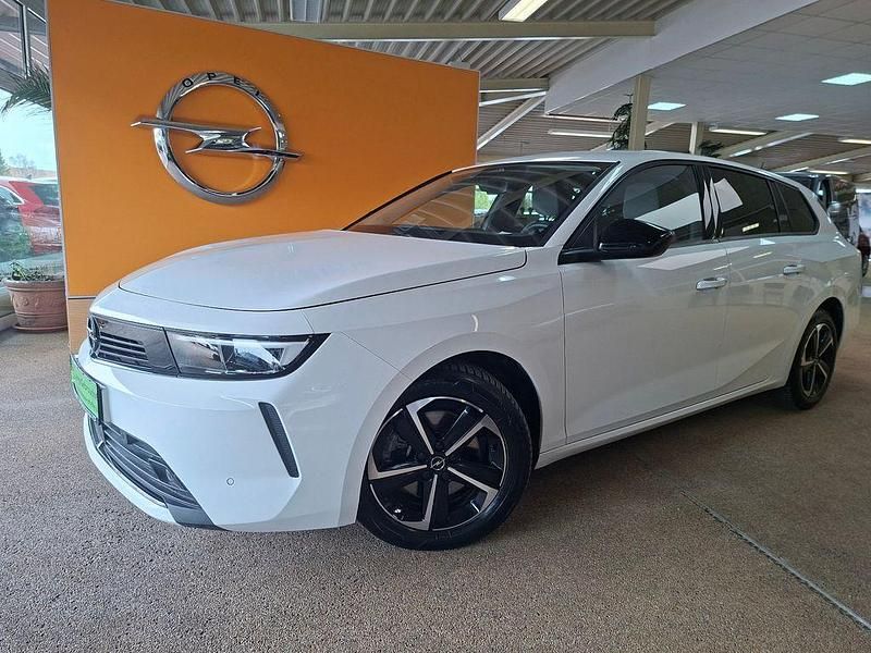 Gebraucht Opel Astra 131 PS (96 kW) 2024 Weiß Kombi
