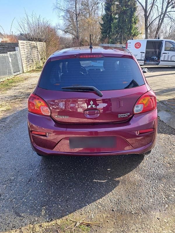 Gebraucht Mitsubishi Space Star 71 PS (52 kW) 2017 Rot Kleinwagen