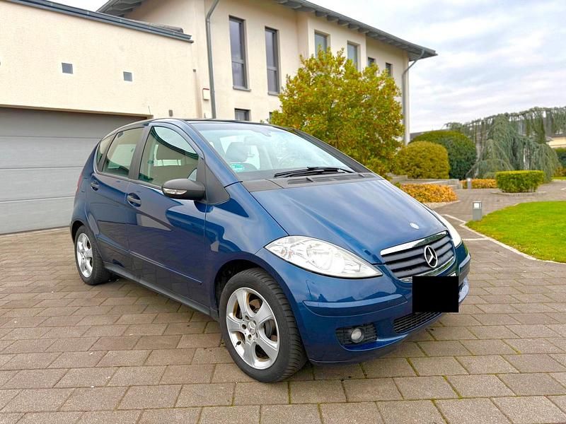 Blau Gebraucht 2009 Mercedes A150 Kleinwagen | 1.850 € (Guter Preis) - Bild 1/4