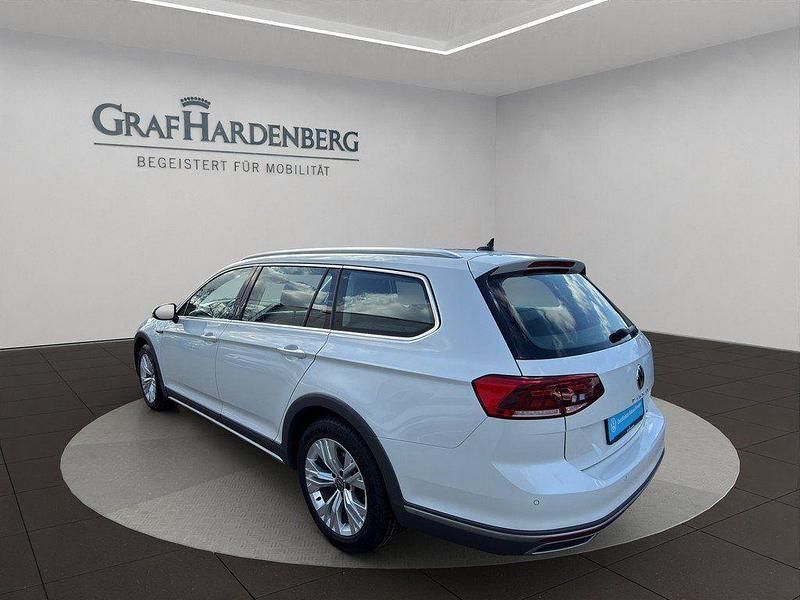 Gebraucht VW Passat Alltrack 200 PS (147 kW) 2022 Weiß Kombi