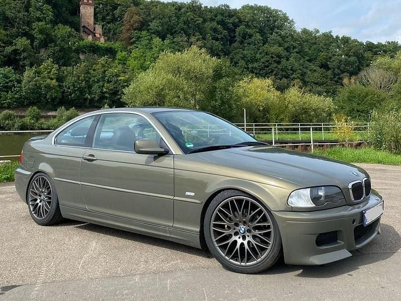 Second-hand BMW 320 Performance 170 CP (125 kW) 2001 Verde Coupe