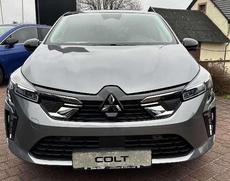 Neu Mitsubishi Colt Plus 91 PS (66 kW) 2025 Achatgrau Kleinwagen