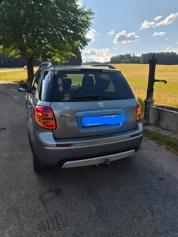 Gebraucht Suzuki SX4 Comfort 107 PS (78 kW) 2006 Grau Limousine