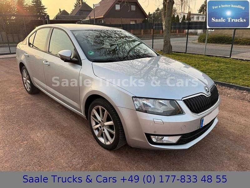 Gebraucht Skoda Octavia Elegance 140 PS (102 kW) 2015 Silber Kleinwagen