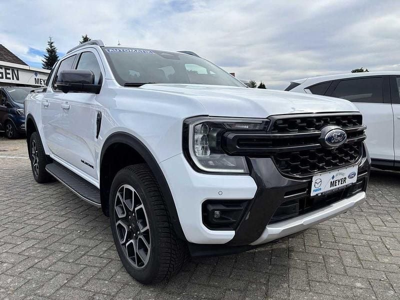 Frostweiß Gebraucht 2024 Ford Ranger Wildtrack Abholung | 49.990 € (Guter Preis) - Bild 1/4