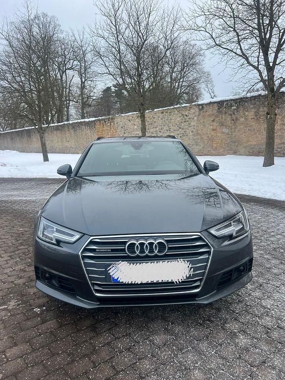 Gebraucht Audi A4 Ambiente 190 PS (139 kW) 2017 Grau Kombi