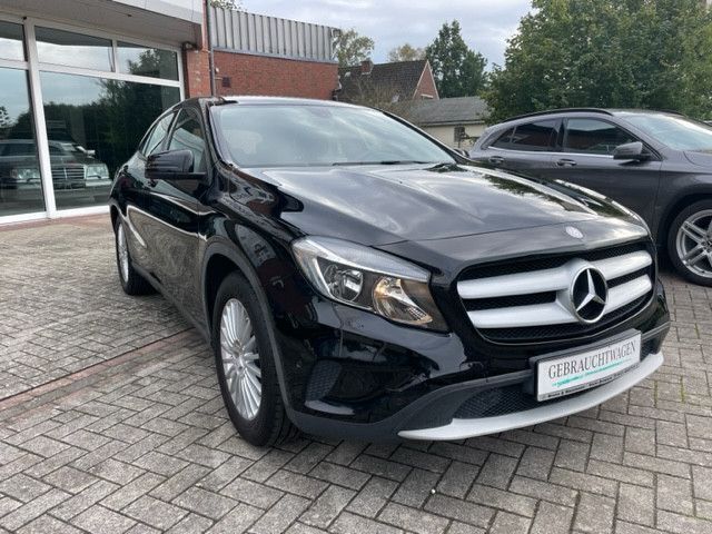 Gebraucht Mercedes GLA200 136 PS (100 kW) 2014 Schwarz SUV