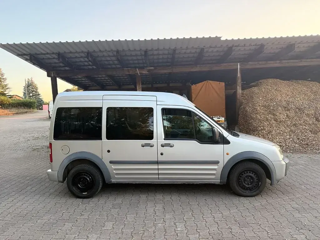 Gebraucht Ford Tourneo Connect 110 PS (80 kW) 2008 Silber Van / Kleinbus