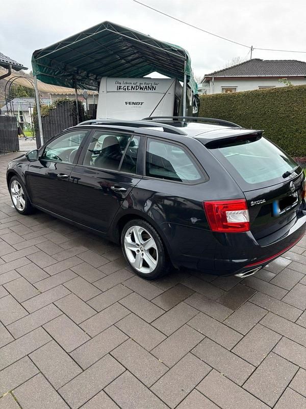 Gebraucht Skoda Octavia RS 220 PS (161 kW) 2014 Schwarz Kleinwagen