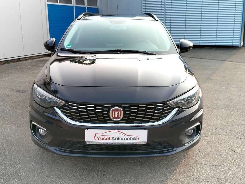 Schwarz Gebraucht 2017 Fiat Tipo Lounge Kombi | 7.750 € (Guter Preis) - Bild 1/4