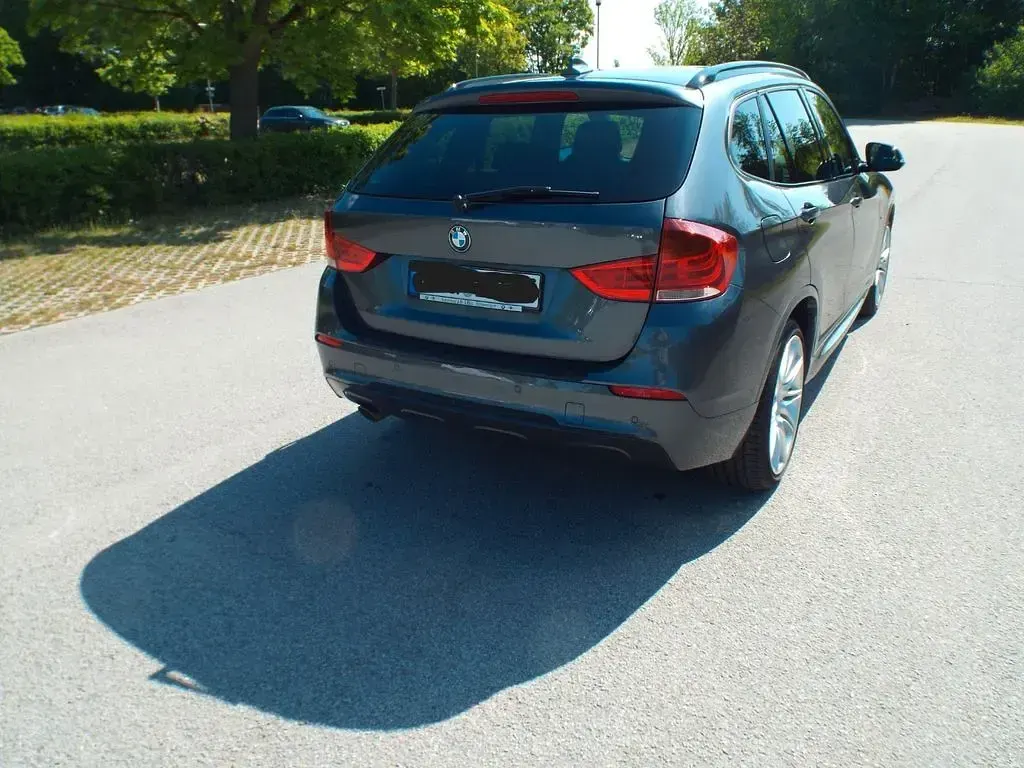 Gebraucht BMW X1 Performance 143 PS (105 kW) 2015 Grau SUV