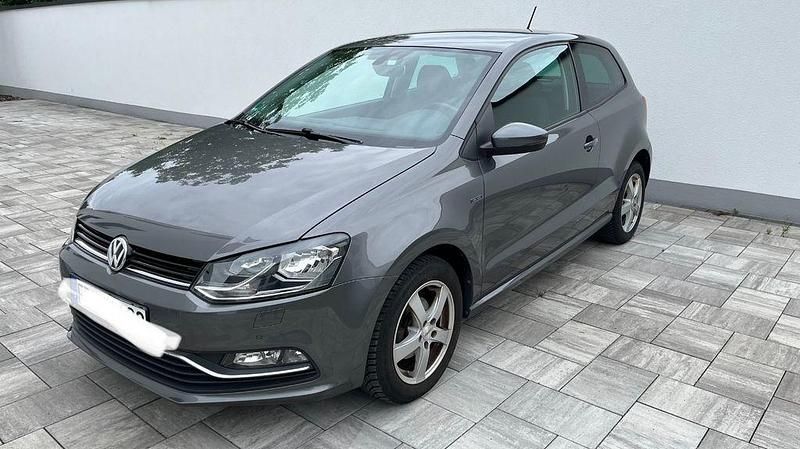 Grau Gebraucht 2016 VW Polo LOUNGE Kleinwagen | 8.400 € (Fairer Preis) - Bild 1/4