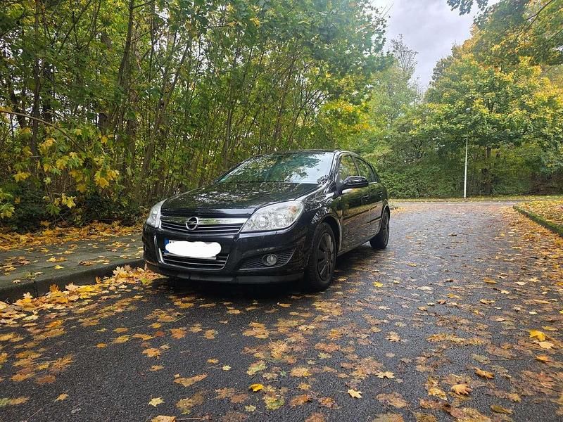 Gebraucht Opel Astra 90 PS (66 kW) 2007 Schwarz Kleinwagen