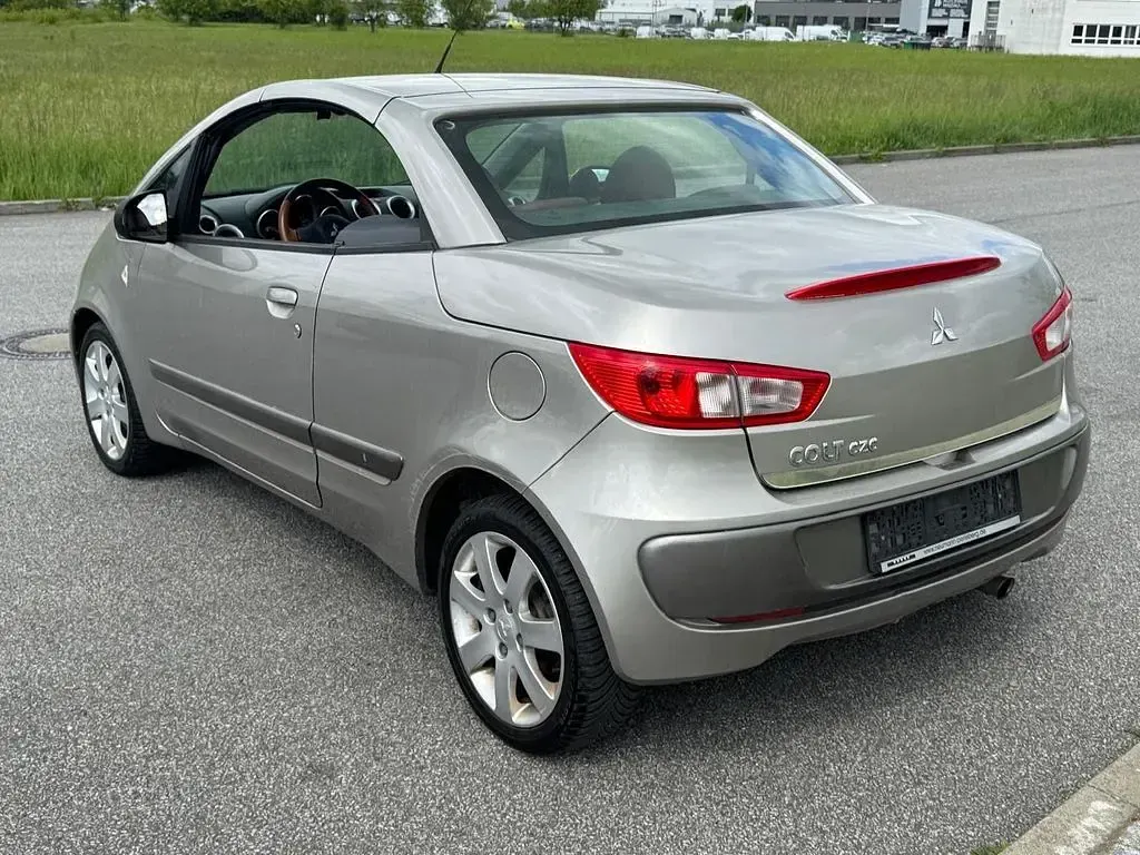 Gebraucht Mitsubishi Colt Invite 109 PS (80 kW) 2007 Beige Cabrio