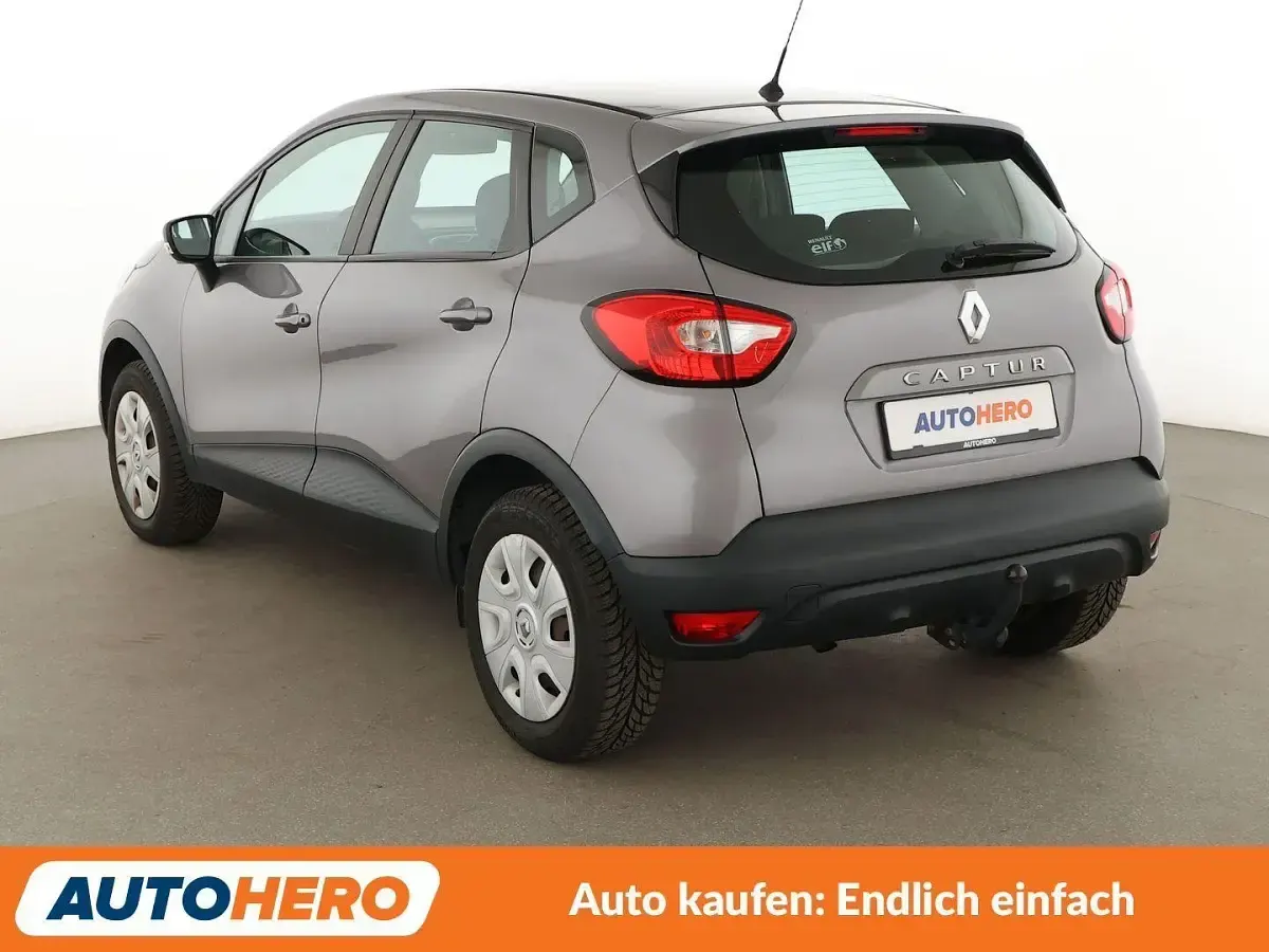 Gebraucht Renault Captur Life 90 PS (66 kW) 2017 Silber SUV