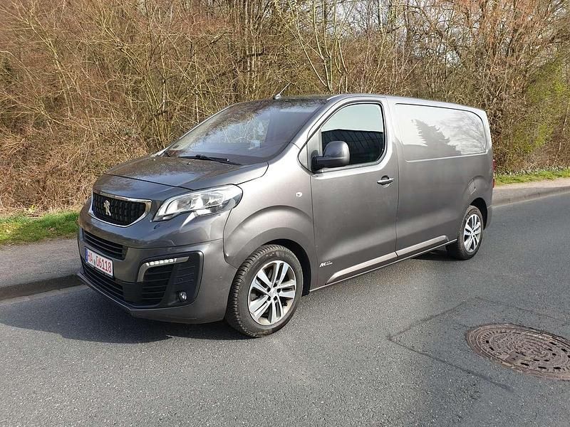Gebraucht Peugeot Expert 177 PS (130 kW) 2018 Grau Van