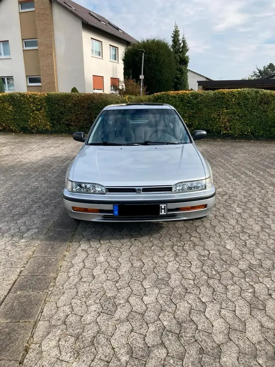 Gebraucht Honda Accord 110 PS (80 kW) 1992 Silber Limousine