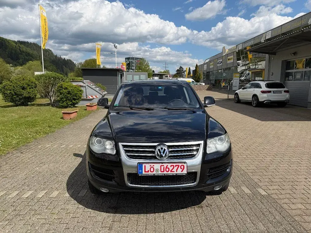 Używany VW Touareg 239 KM (175 kW) 2008 Czarny SUV