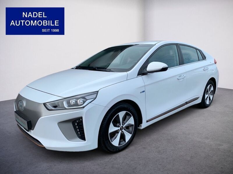 Weiß Gebraucht 2018 Hyundai Ioniq Style Limousine | 10.490 € (Fairer Preis) - Bild 1/4