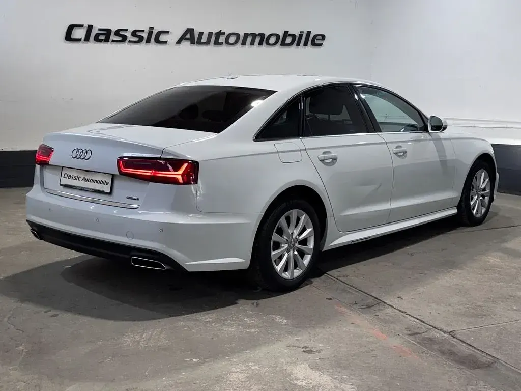 Second-hand Audi A6 Sport 218 CP (160 kW) 2017 Alb Berlinǎ