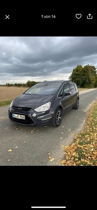 Grau Gebraucht 2014 Ford S-MAX Titanium Van / Kleinbus | 8.900 € (Fairer Preis) - Bild 1/4