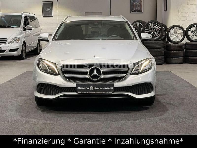 Gebraucht Mercedes E220 Avantgarde 194 PS (142 kW) 2017 Silber Limousine