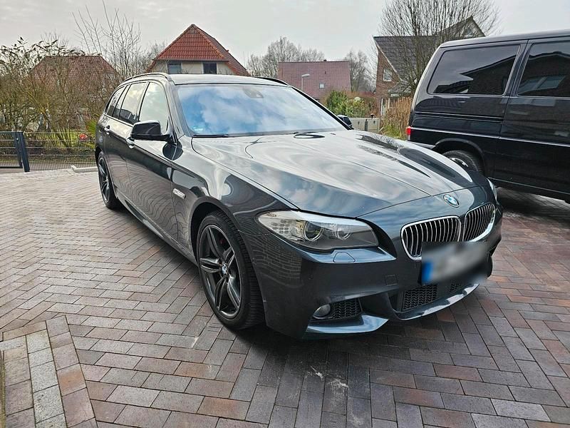Gebraucht BMW 530 300 PS (220 kW) 2011 Grau Kombi