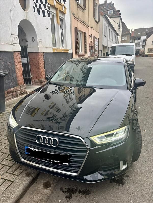 Schwarz Gebraucht 2020 Audi A3 Limousine | 15.000 € (Superpreis) - Bild 1/4