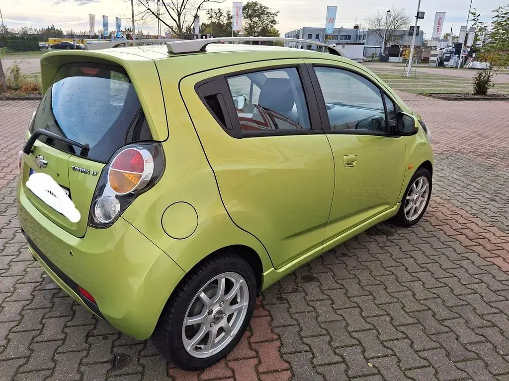 Gebraucht Chevrolet Spark LT 82 PS (60 kW) 2010 Grün Kleinwagen
