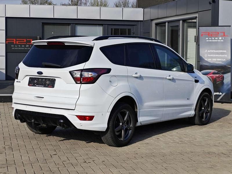 Gebraucht Ford Kuga ST-Line 179 PS (131 kW) 2017 Weiß SUV