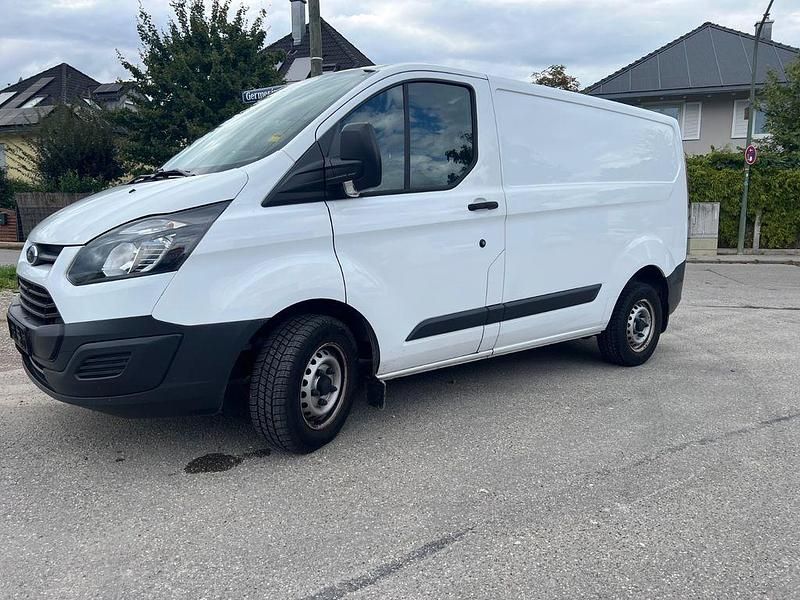 Weiß Gebraucht 2017 Ford Transit Custom Limousine | 10.500 € (Superpreis) - Bild 1/4