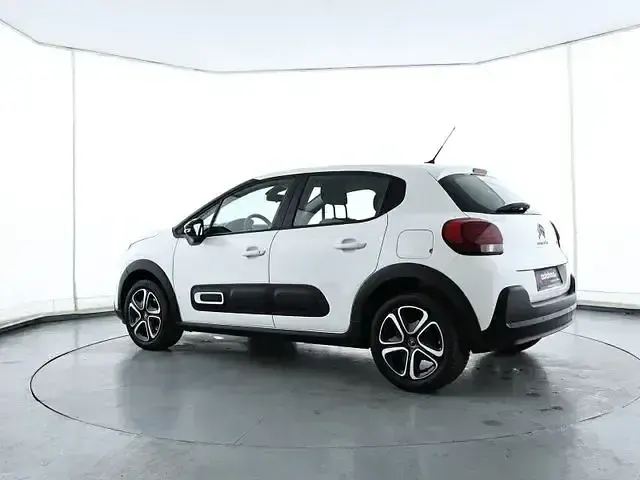 Używany Citroën C3 Feel 82 KM (60 kW) 2022 Biały Hatchback