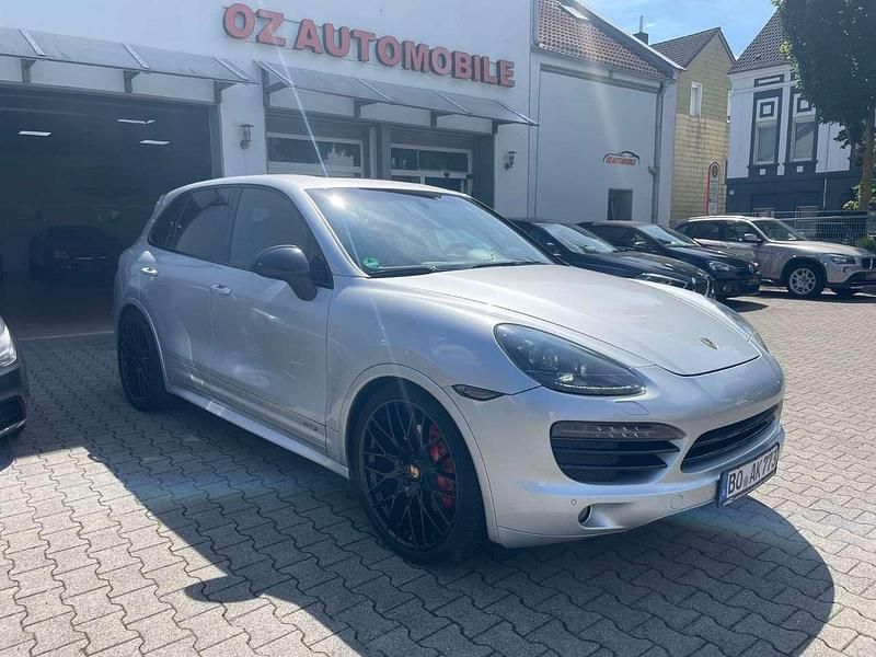 Silber Gebraucht 2011 Porsche Cayenne Basis SUV | 16.550 € (Fairer Preis) - Bild 1/4