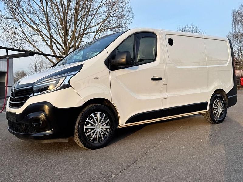 Gebraucht Renault Trafic 145 PS (106 kW) 2020 Weiß Van / Kleinbus