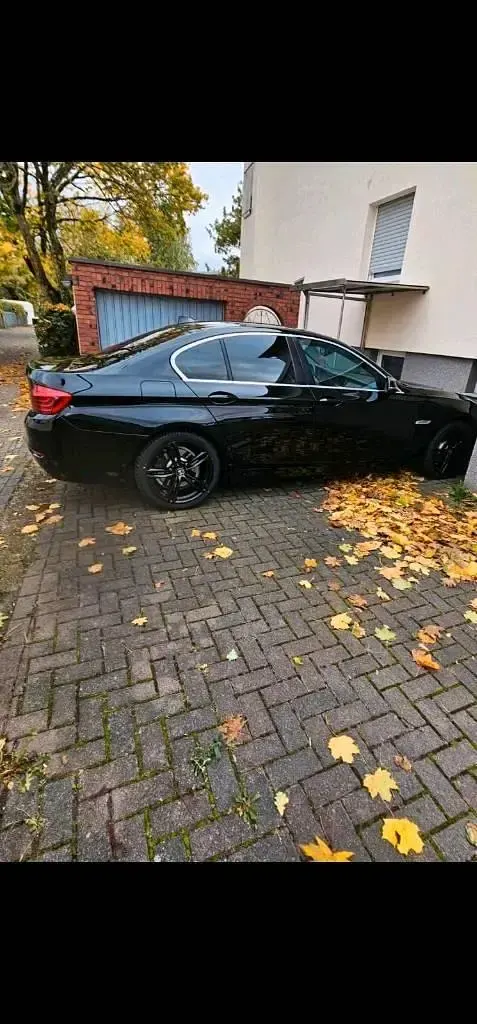 Gebraucht BMW 520 190 PS (139 kW) 2015 Schwarz Limousine
