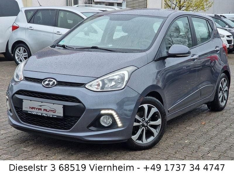 Gebraucht Hyundai i10 Style 87 PS (63 kW) 2014 Grau Kleinwagen
