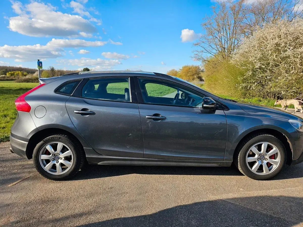 Gebraucht Volvo V40 CC 254 PS (186 kW) 2014 Grau Kombi