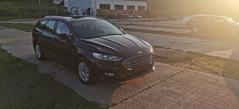 Gebraucht Ford Mondeo Trend 150 PS (110 kW) 2019 Schwarz Limousine