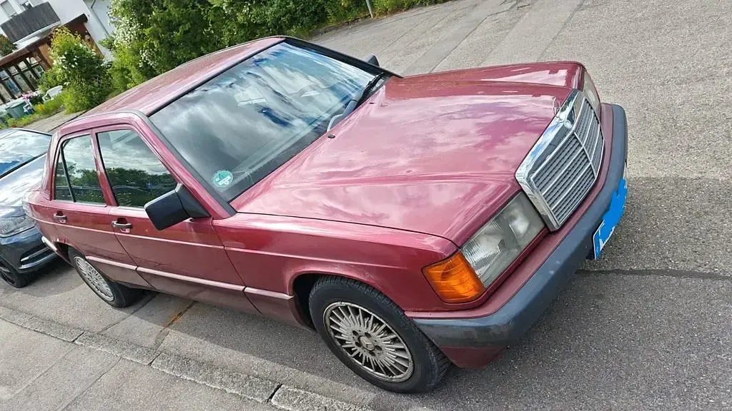 Gebraucht Mercedes 190 109 PS (80 kW) 1992 Rot Limousine