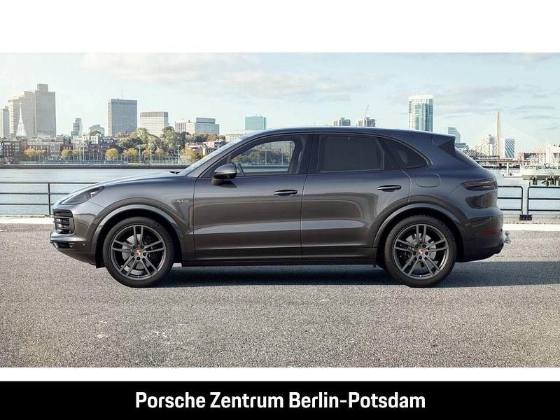 Gebraucht Porsche Cayenne 462 PS (339 kW) 2022 Grau SUV
