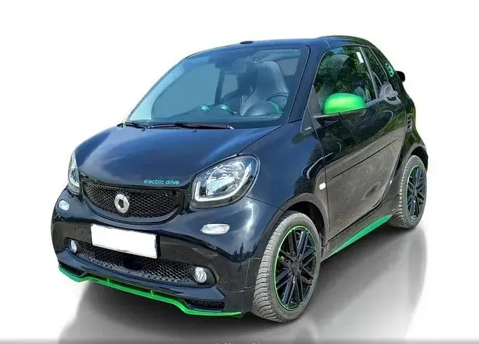 Gebraucht Smart ForTwo Electric Drive Brabus 60 kW (82 PS) 2018 Schwarz Cabrio