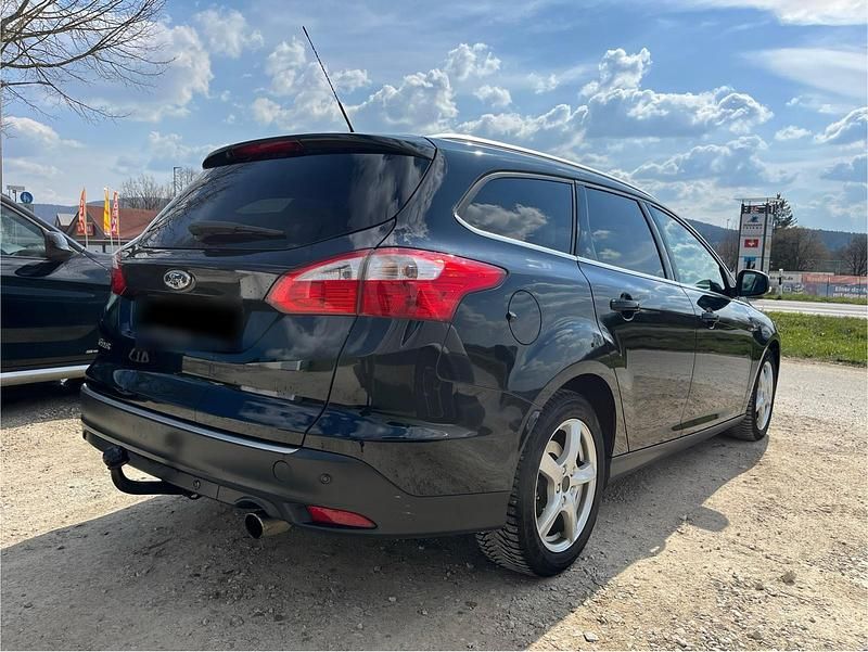 Gebraucht Ford Focus Titanium 163 PS (119 kW) 2012 Schwarz Kombi