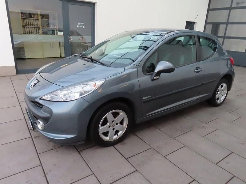 Gebraucht Peugeot 207 Urban Move 95 PS (69 kW) 2009 Grau Kleinwagen
