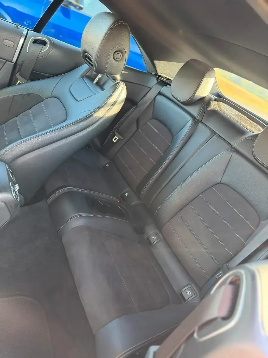 Gebraucht Mercedes C220 AMG 170 PS (125 kW) 2018 Schwarz Cabrio