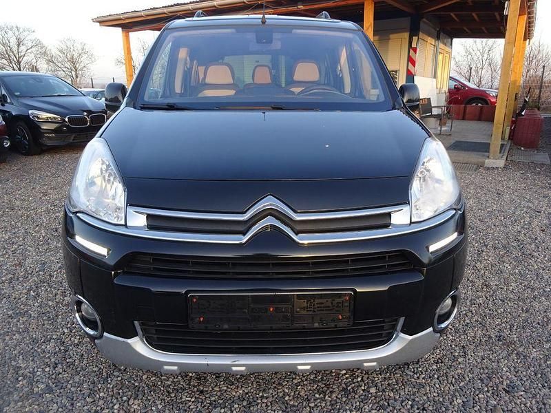 Gebraucht Citroën Berlingo SELECTION 120 PS (88 kW) 2014 Schwarz Van / Kleinbus