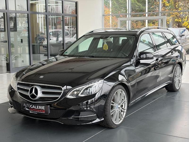 Schwarz Gebraucht 2014 Mercedes E250 Kombi | 9.500 € (Guter Preis) - Bild 1/4