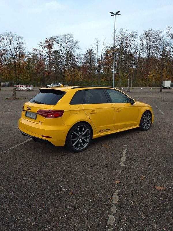 Gebraucht Audi A3 Sportback S-Line 184 PS (135 kW) 2016 Gelb Kleinwagen
