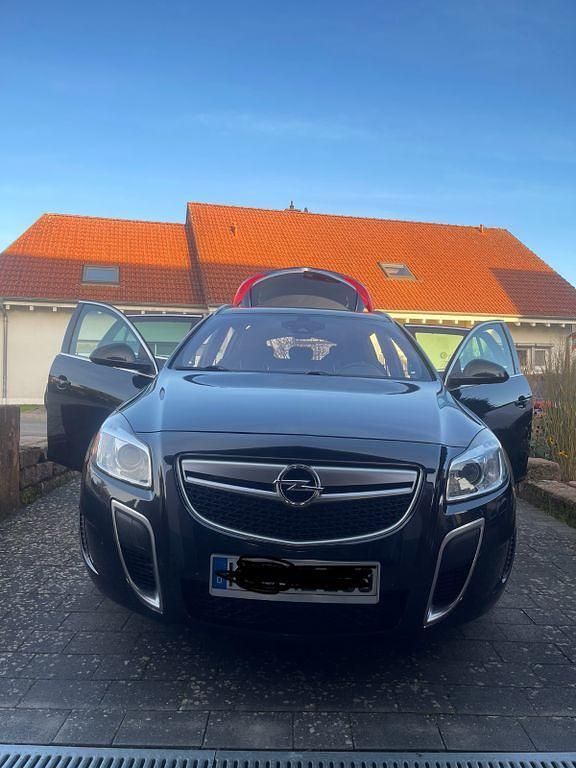 Schwarz Gebraucht 2012 Opel Insignia OPC Kombi | 14.500 € - Bild 1/4