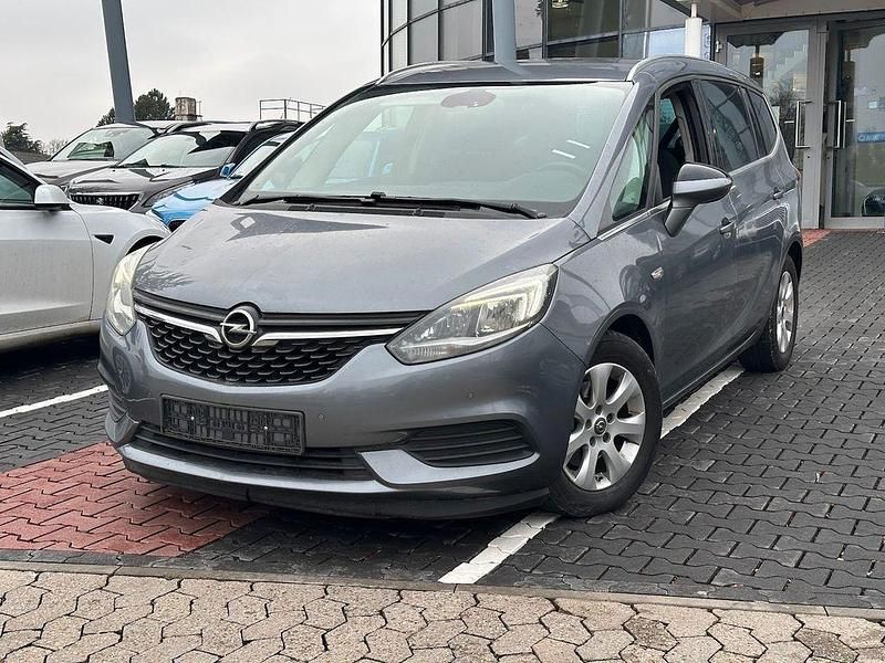 Gebraucht Opel Zafira Tourer Edition 140 PS (102 kW) 2017 Grau (licht grau m2) Van / Kleinbus
